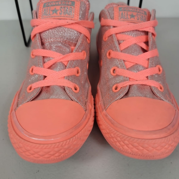 Converse All-Star girls sz 2 - Picture 8 of 8